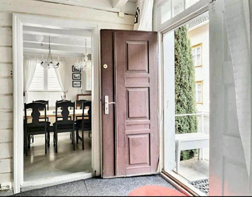 Kvammehuset Pa Gamle Laerdalsoyri Villa ภายนอก รูปภาพ