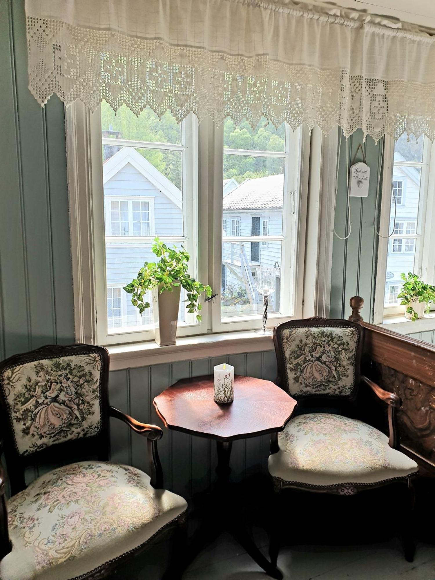 Kvammehuset Pa Gamle Laerdalsoyri Villa ภายนอก รูปภาพ