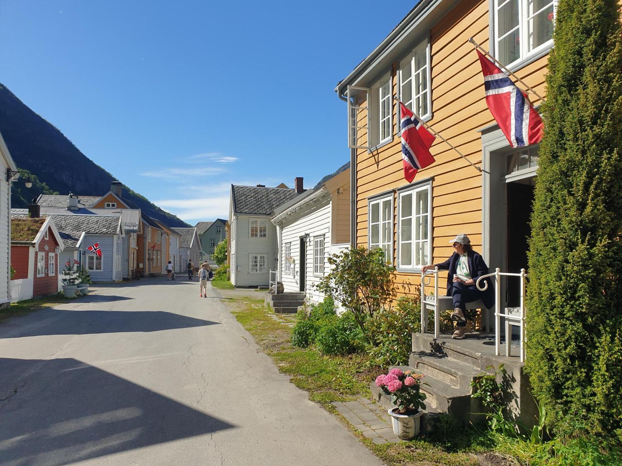 Kvammehuset Pa Gamle Laerdalsoyri Villa ภายนอก รูปภาพ